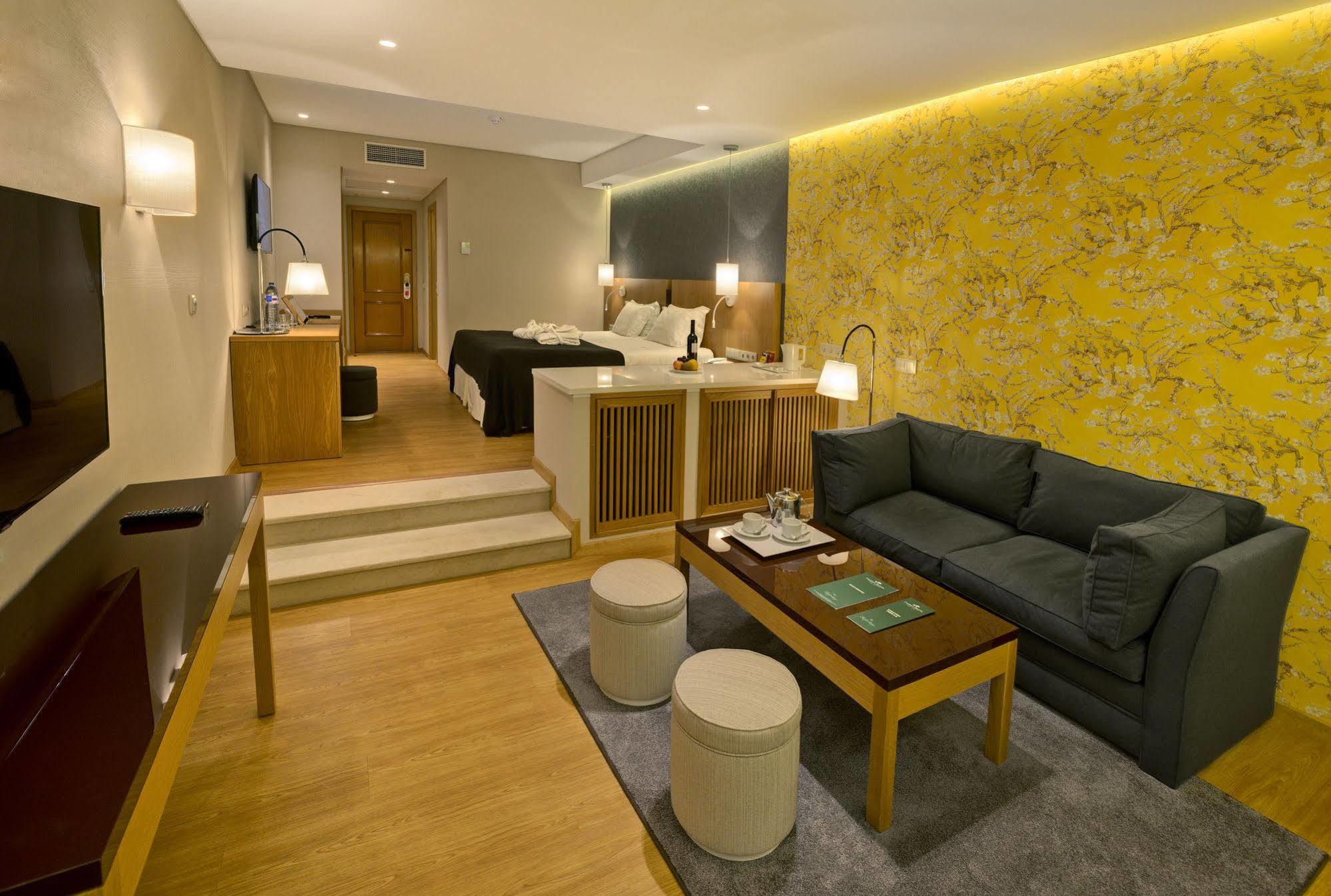 Falesia Cip (Adults Only) Olhos de Agua  Exterior photo